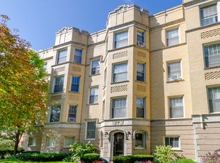 407 S East Ave APT 3, Oak Park, IL 60302