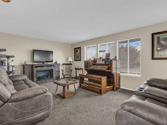 3rd image of 1118 N 575 W