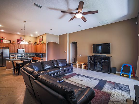 4th image of 13521 Zori Ln