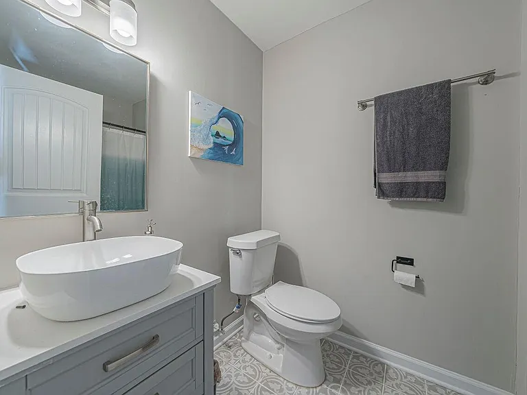 3322 Bell Dr — Photo 26