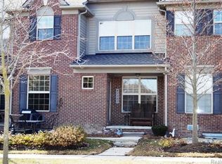41351 N Maplewood Dr #61, Canton, MI