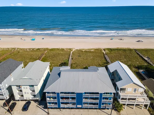 608 Carolina Beach Ave N APT 3C, Carolina Beach, NC 28428