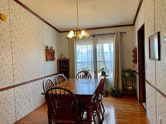 3rd image of 3028 Oak Trace Ln