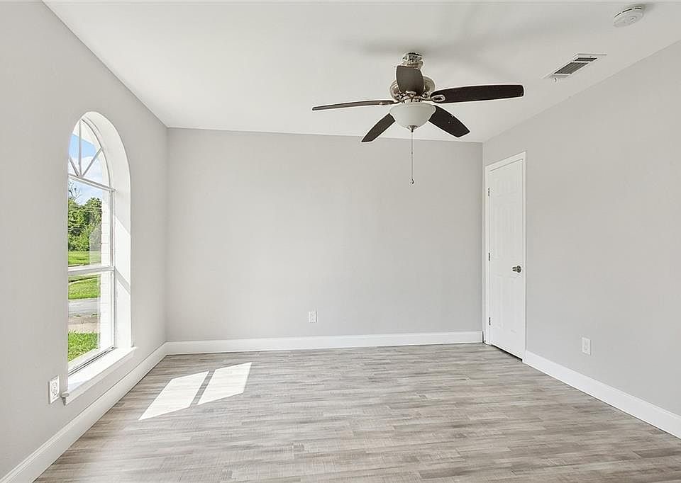 517 Emile Ave Westwego, LA, 70094 Apartments for Rent Zillow