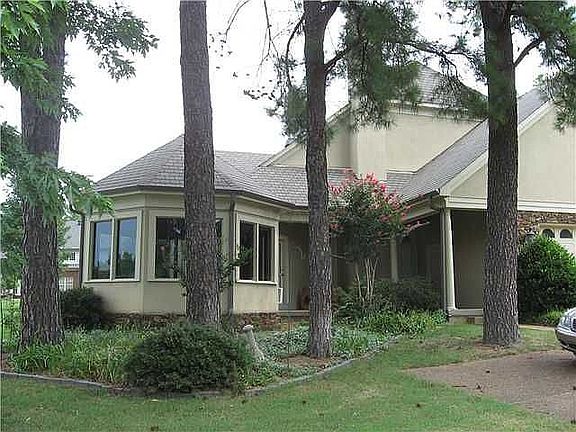 4th image of 8987 Claiborne Farm Dr