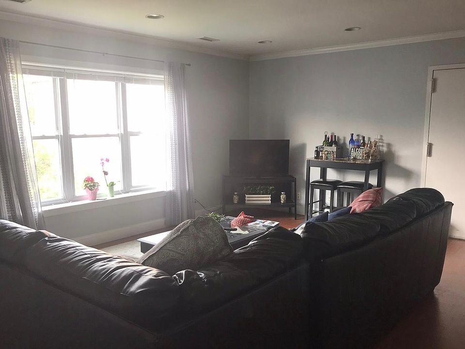 1st image of 145 Newton St #4