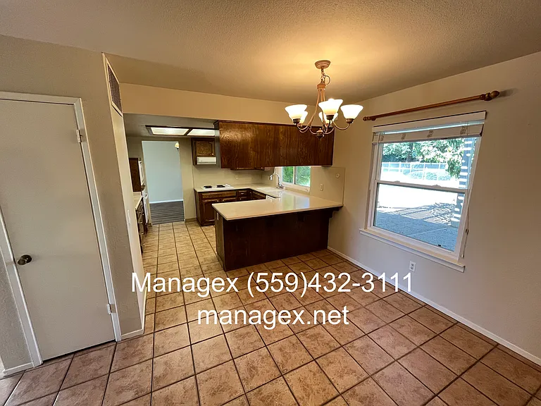 178 W Niles Ave — Photo 8