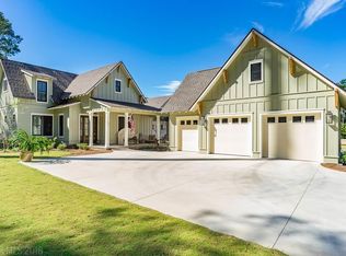 320 Crane Pl, Fairhope, AL 36532