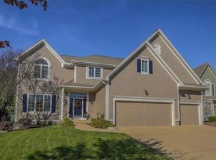 8008 W 131st Pl, Overland Park, KS 66213