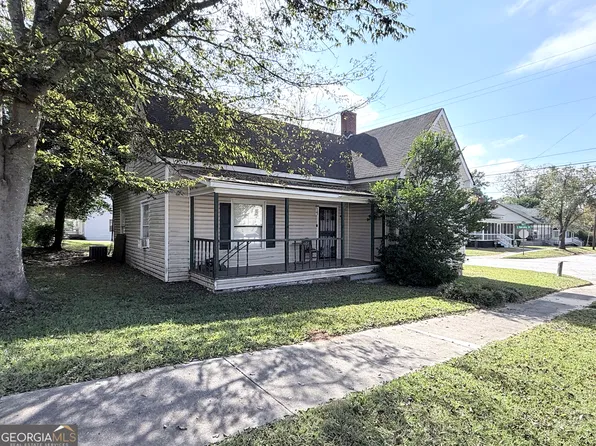 46 Poplar St, Covington, GA 30014