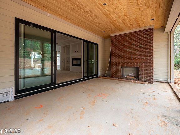 5th image of 3521 Brook Dr