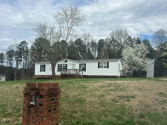 2nd image of 118 Mountain Brook Dr