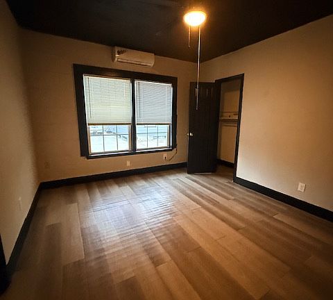 4th image of 5617 Elysian St #3