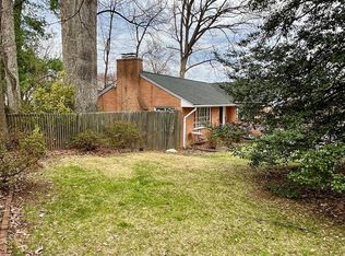 2750 N Wyoming St, Arlington, VA 22213