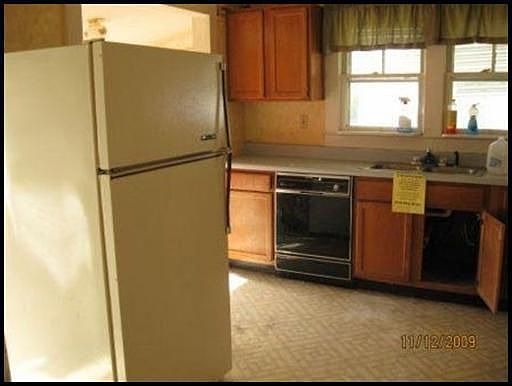 5th image of 422 E Morelia Ave