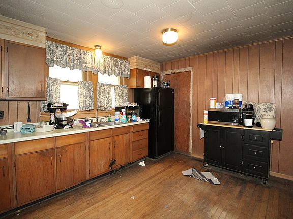 4th image of 29369 N 1200 East Rd
