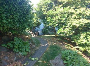 1017 W Barrett St, Seattle, WA 98119