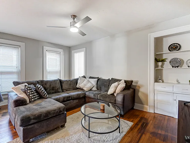 216 Brown St #216 — Photo 12
