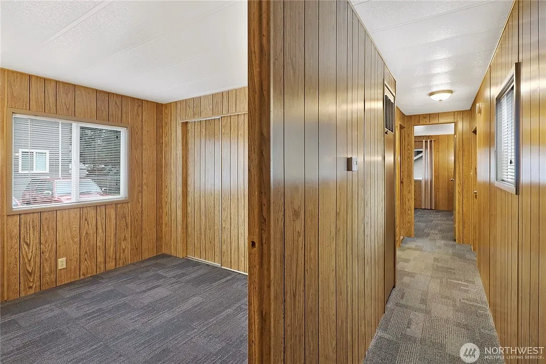 Nicely Kept 2bed, 1 bath — Photo 1