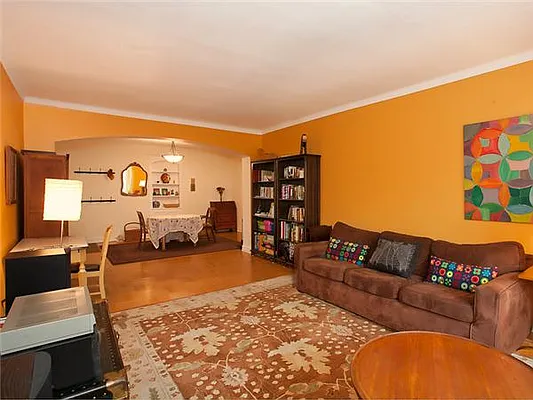 Sold by Avenue Sotheby's International Realty | media 1