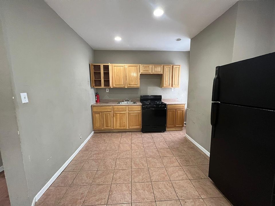 1st image of 67 William St #1A