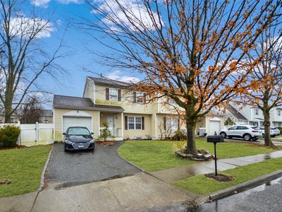 33 Beech Street, Central Islip, NY, 11722