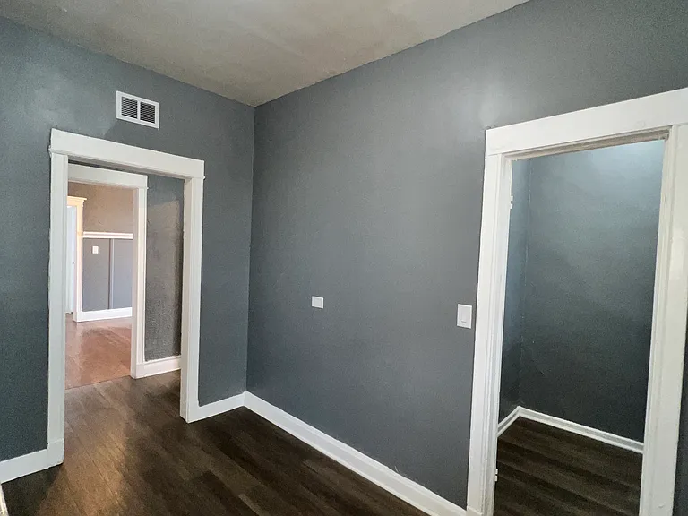 5909 S Calumet Ave #2N — Photo 9