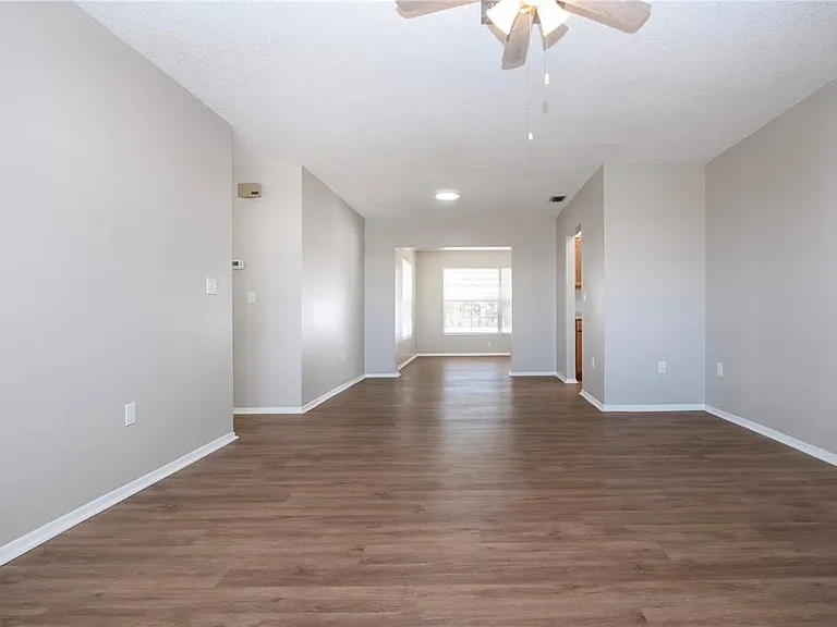 802 Buttonwood Dr — Photo 10
