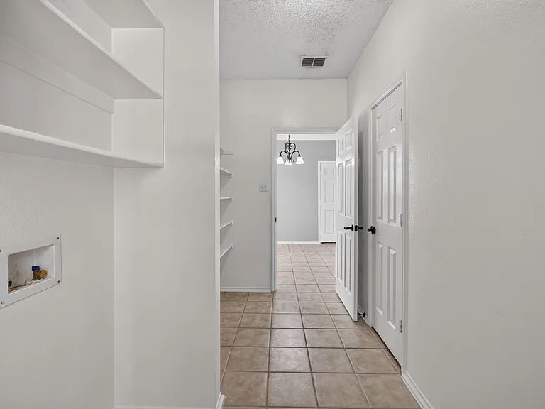 1531 Timber Ridge Dr — Photo 25