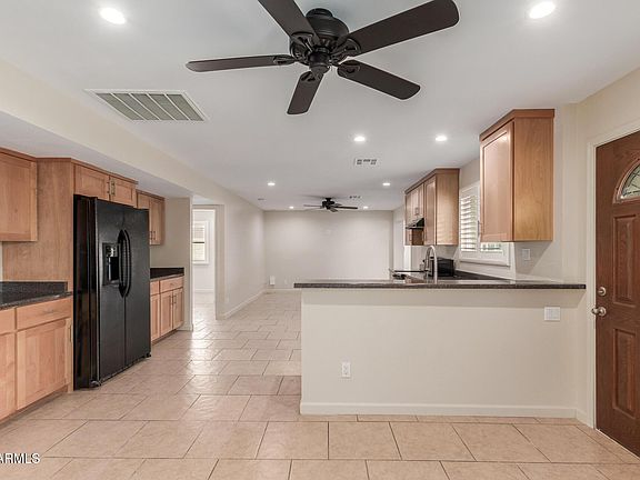 4th image of 1628 E Del Rio Dr