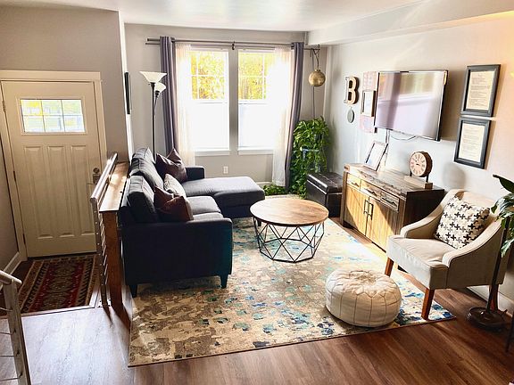 2nd image of 2710 SW Sylvan Heights Dr #2710