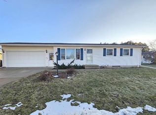 927 Rock Ave, Waupun, WI 53963