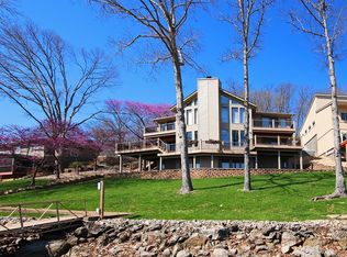 104 Aquaview Dr, Camdenton, MO 65020