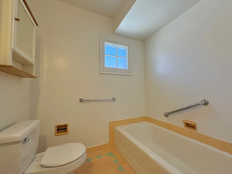 1830 Santa Clara Ave #A — Photo 16