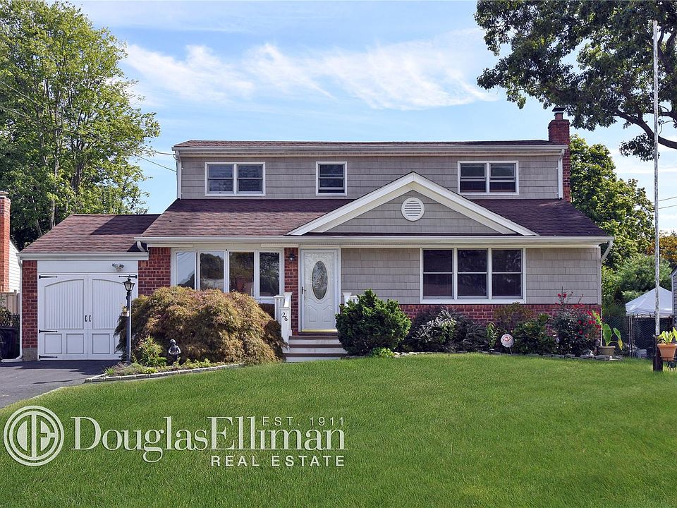 1st image of 26 Robert Dr