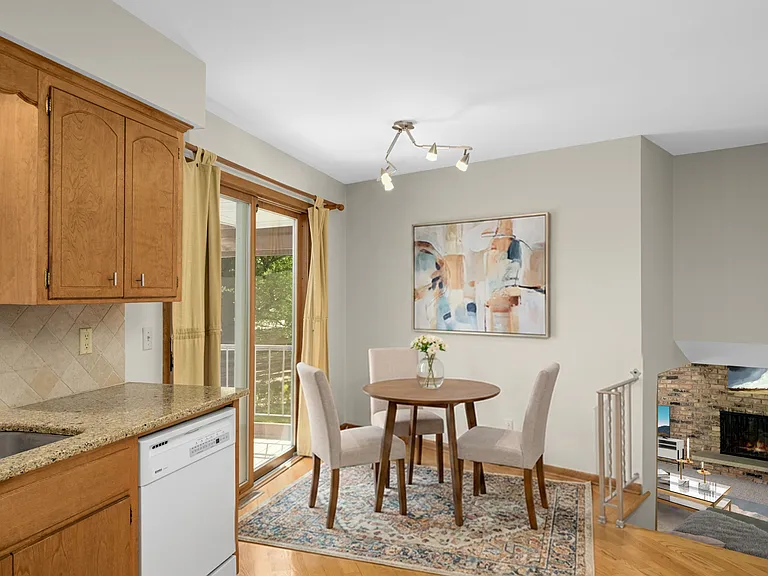 7410 Oaklawn Ave — Photo 18