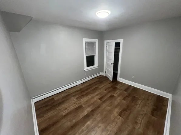 87 Ruggles St, Providence, RI 02908