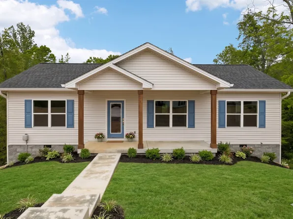 551 Skyview Dr, Ashland City, TN 37015