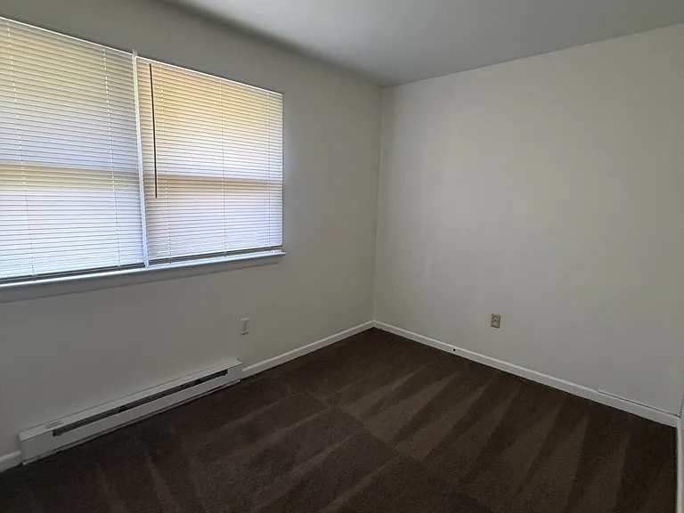 431 Hearn Ln — Photo 11