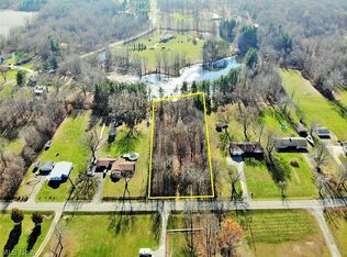 Stoltz Rd, Diamond, OH 44412