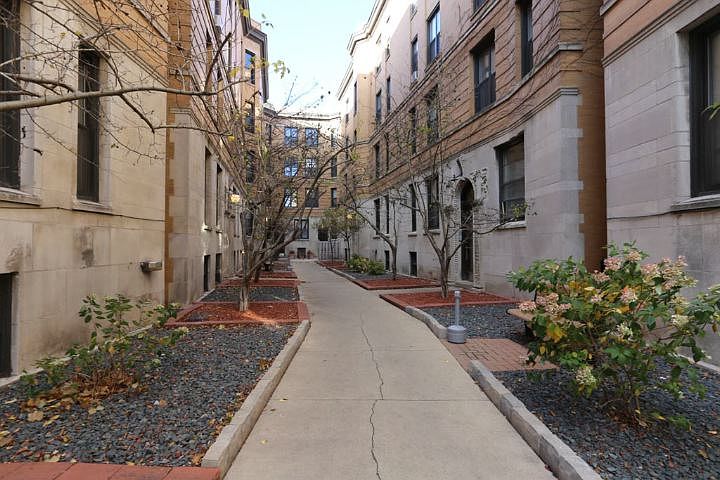1st image of 438 W Belden Ave APT 3