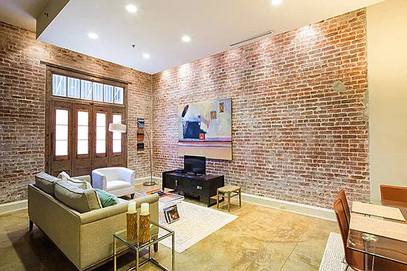 1470 Urania St — Photo 32