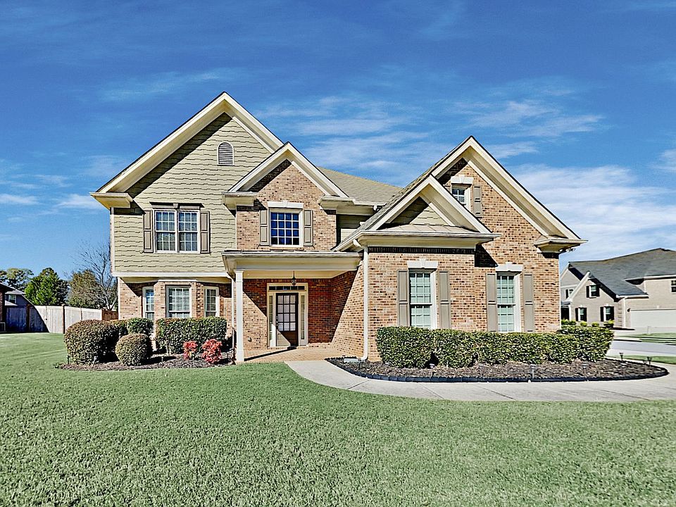 1st image of 921 Arbor Dr