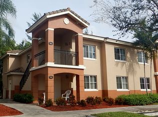 3496 Briar Bay Blvd APT 104, Royal Palm Beach, FL 33411