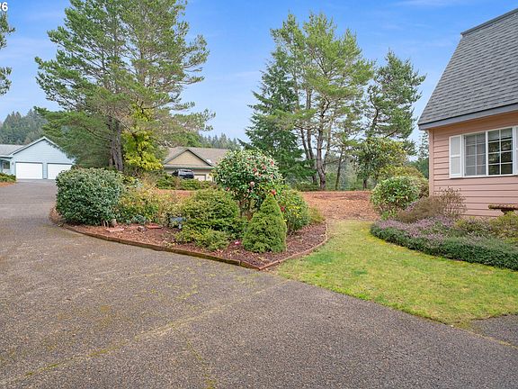 4th image of 26 Ocean Dunes Dr