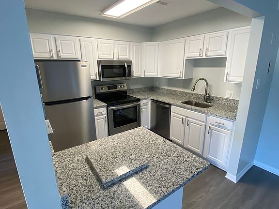 4th image of 10123 Prince Pl #10310