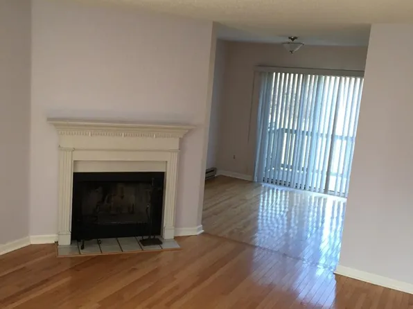 925 Oronoke Rd, Waterbury, CT 06708