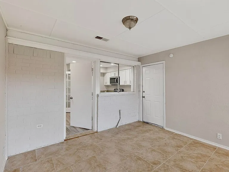 140 Trout St — Photo 22