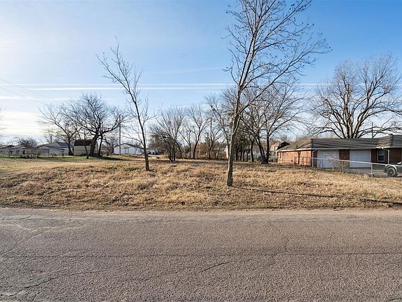 3rd image of 602 Georgia St Lot 1