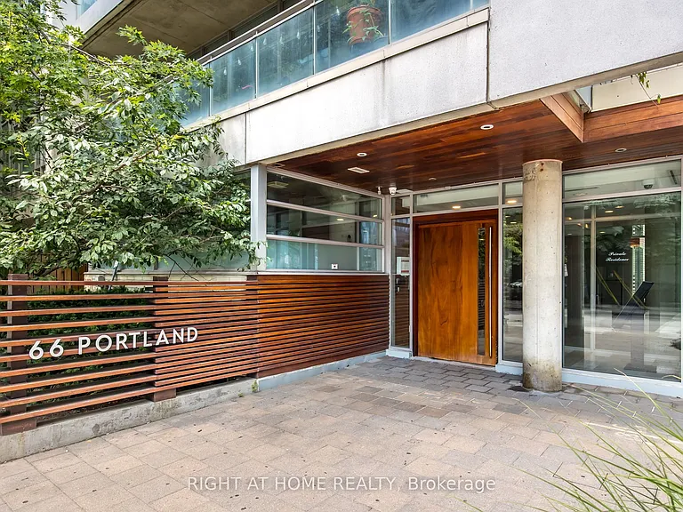 66 Portland St #Penthouse 805 — Photo 34